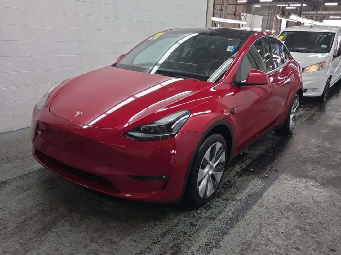 Suv in Newport Beach, CA, United States 3 - 19177119