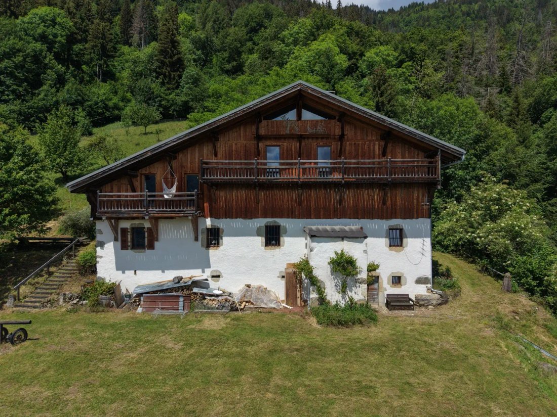 Maison à Taninges, Auvergne-Rhône-Alpes, France 1 - 19170376