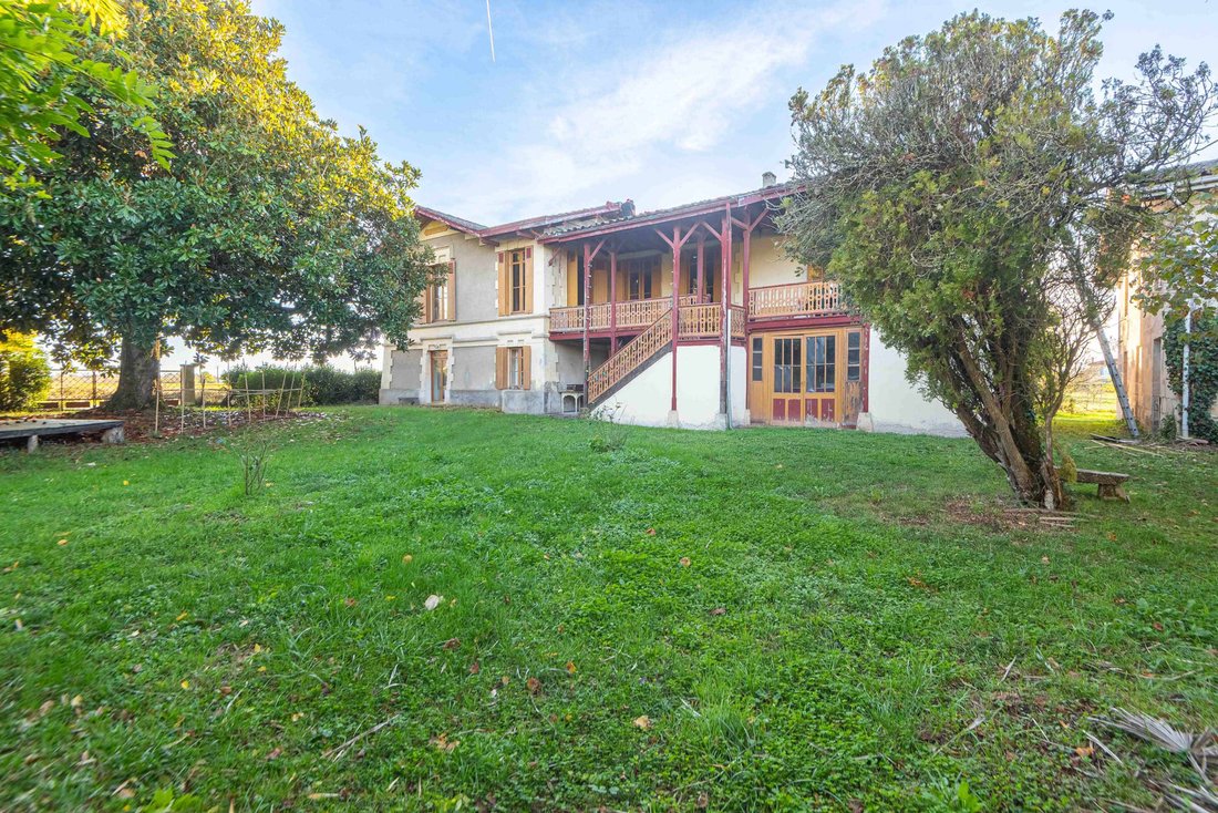 Casa a Quinsac, Nuova Aquitania, Francia 2 - 19170565
