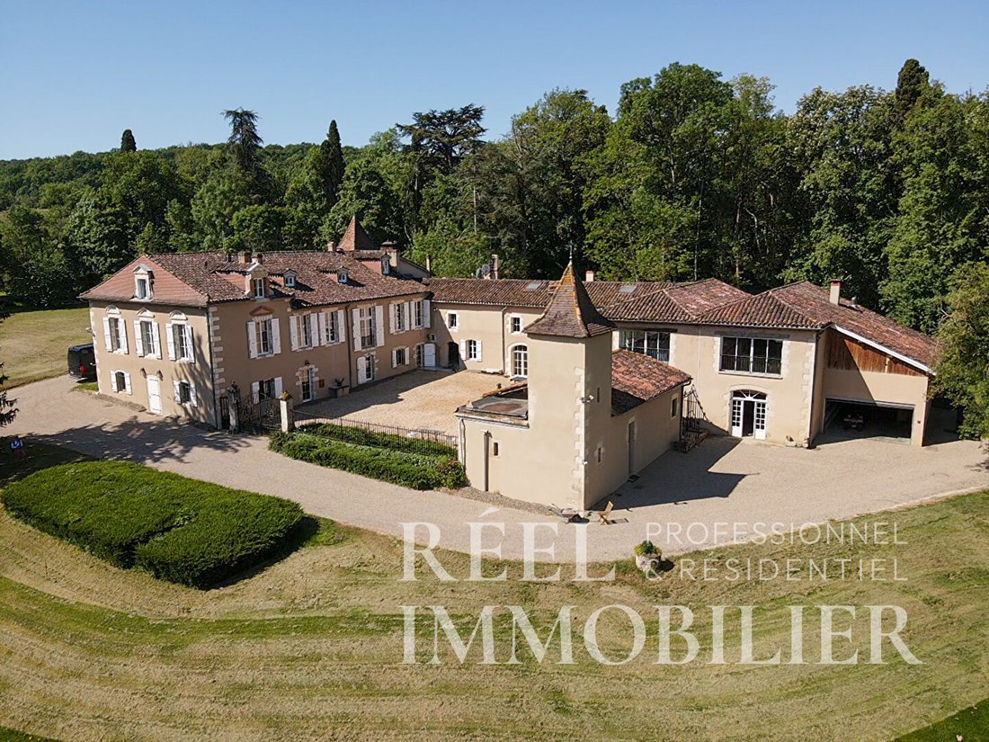 Villa in Ordan-Larroque, Occitania, France 2 - 19173525
