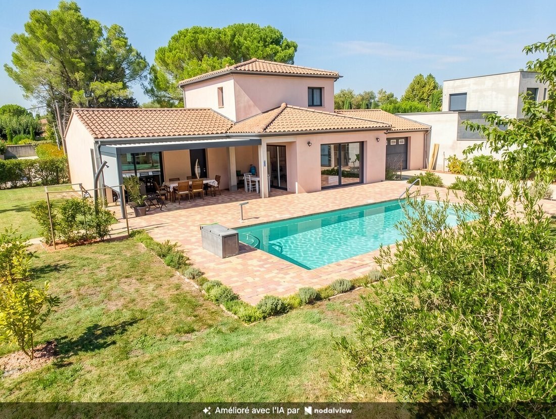 Villa in Nevons-route d'Apt, L'Isle-sur-la-Sorgue, France 3 - 19173535