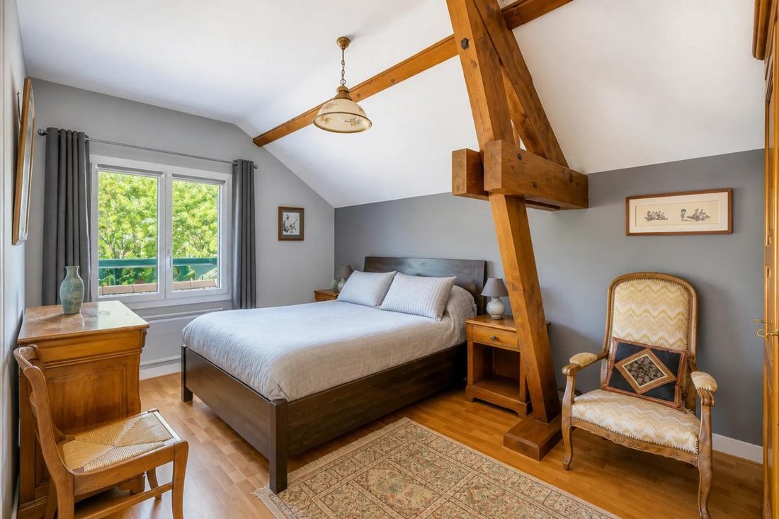 Casa a La Tour-de-Salvagny, Auvergne-Rodano-Alpi, Francia 2 - 19123018