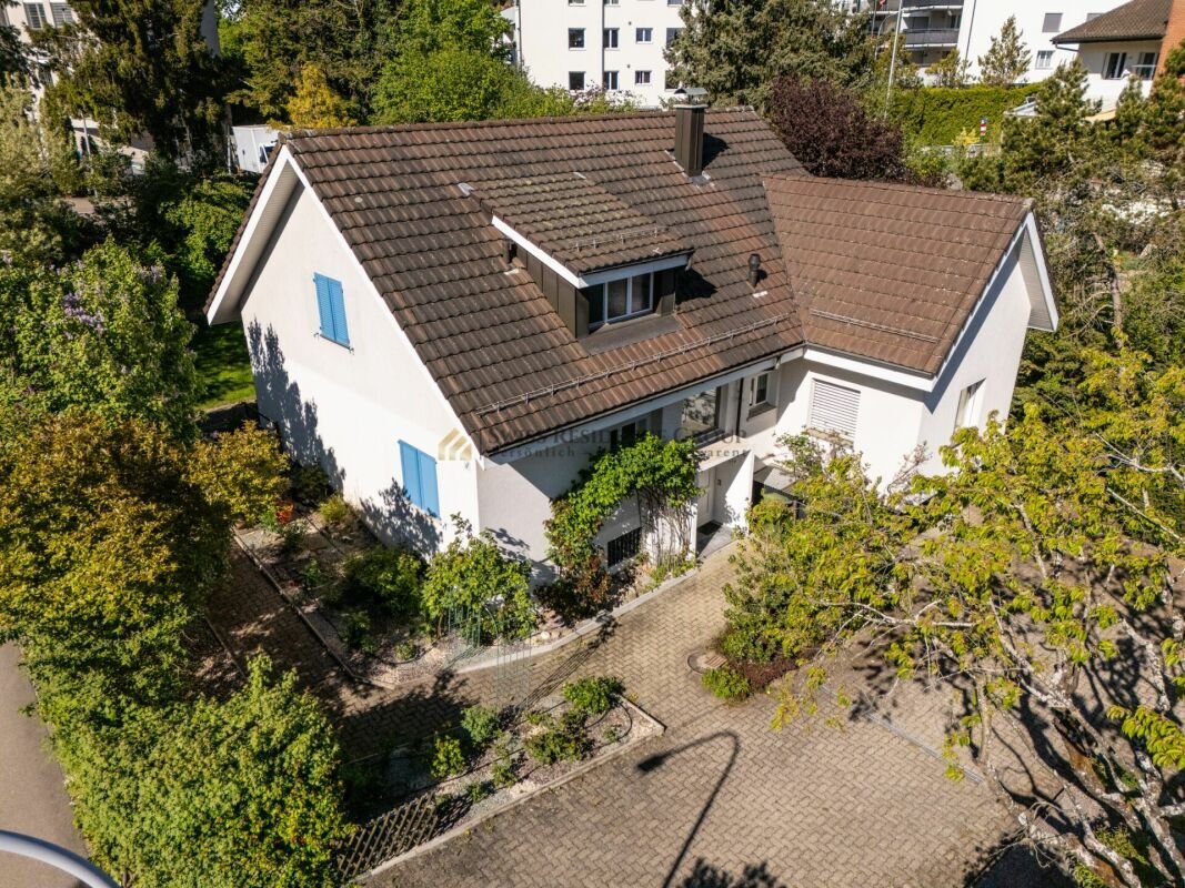 Haus in Maur, Kanton Zürich, Schweiz 1 - 19169185