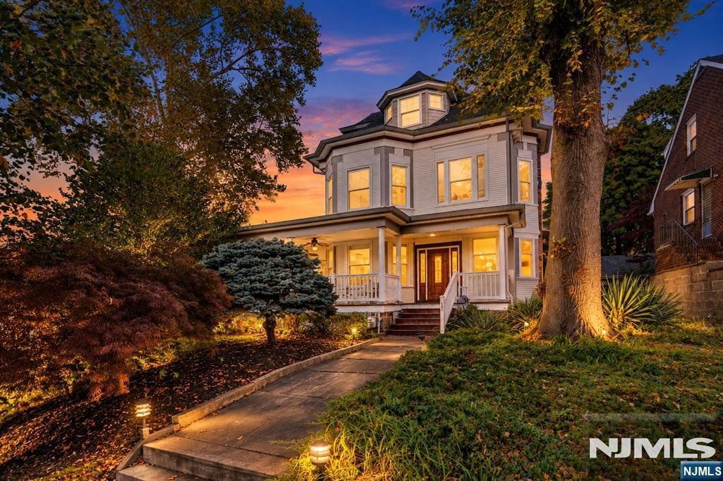 Haus in Ridgefield, New Jersey, Vereinigte Staaten 1 - 19175950