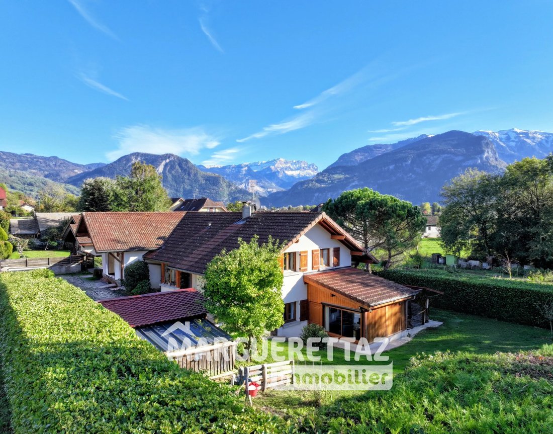 Villa in Thyez, Auvergne-Rhône-Alpes, France 1 - 19169939