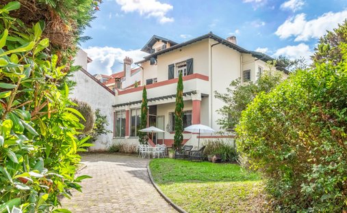 Villa in Saint Martin-Cité des Fleurs, Biarritz, France 1