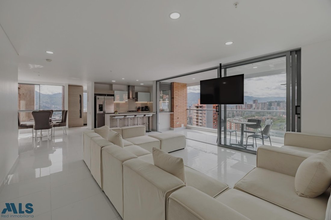 Apartment in Medellín, Antioquia, Colombia 1 - 19175111