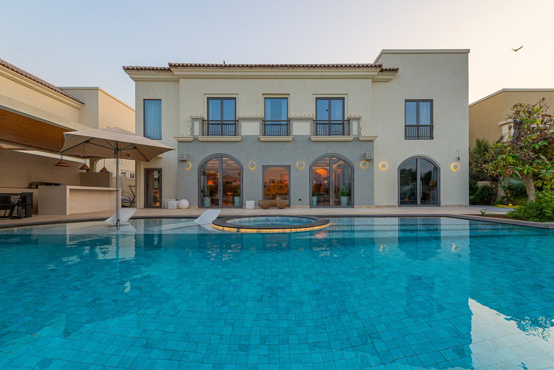 Villa in Al Wasl, Dubai, United Arab Emirates 4 - 19174303