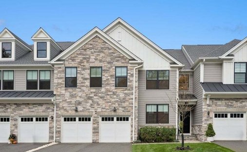 Townhouse in Warren, New Jersey, United States 1
