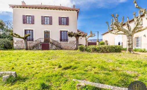 Casa a Saint-Étienne-la-Varenne, Auvergne-Rodano-Alpi, Francia 1