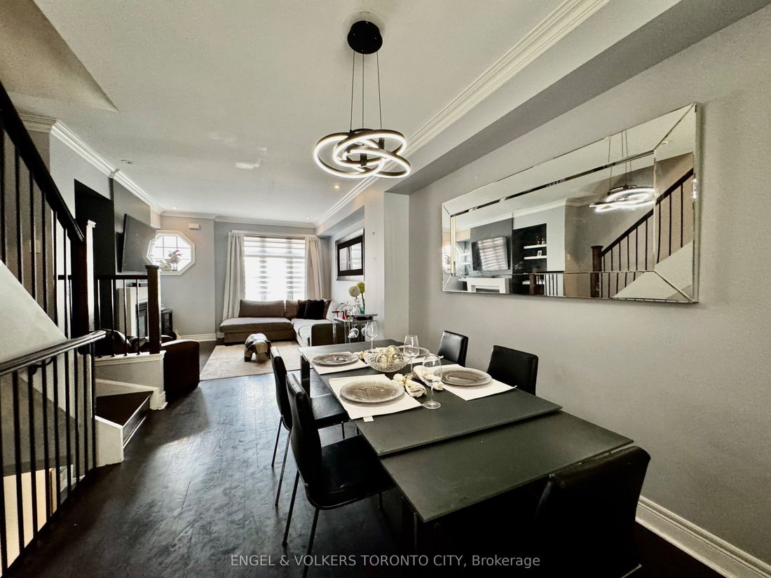 Townhouse in Toronto, Ontario, Canada 5 - 19173220