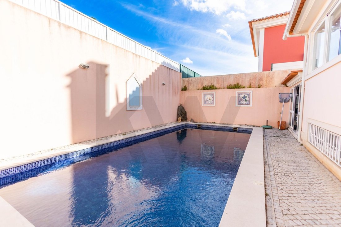 Townhouse in Cascais e Estoril, Lisbon, Portugal 5 - 19175432