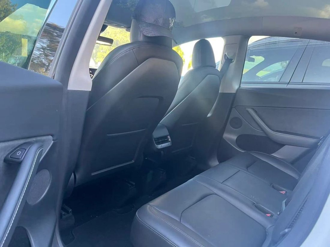 Suv in Costa Mesa, CA, United States 4 - 19175808