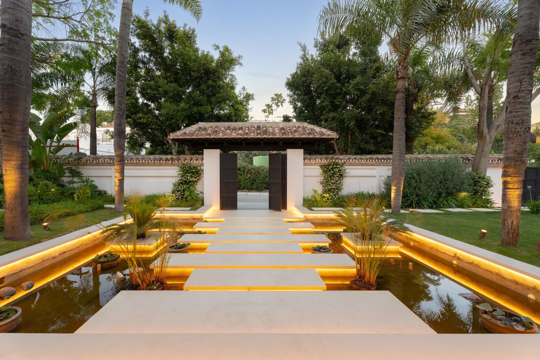 Villa in Nueva Andalucia, Marbella, Spain 2 - 19176793