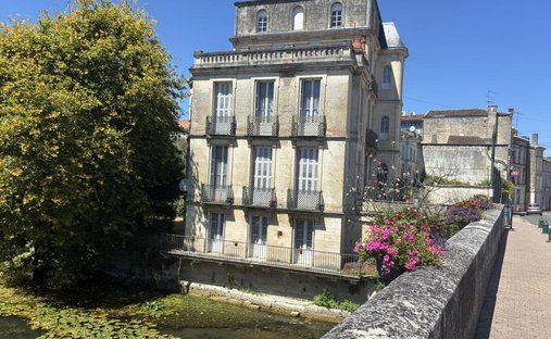 Casa en Jonzac, Nueva Aquitania, Francia 1