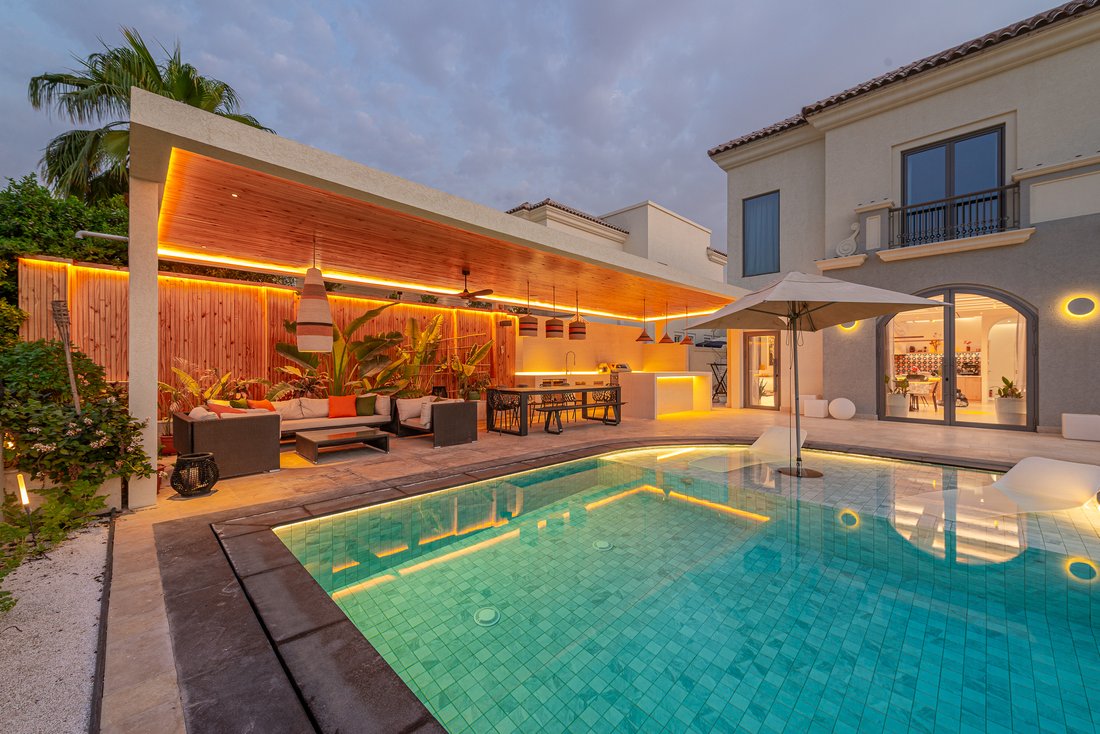 Villa in Al Wasl, Dubai, United Arab Emirates 5 - 19174303