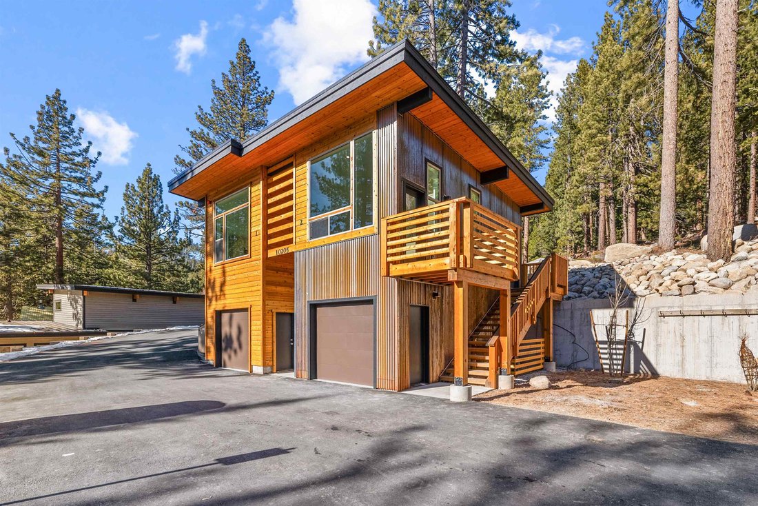 Truckee, California, United States 3 - 19171729