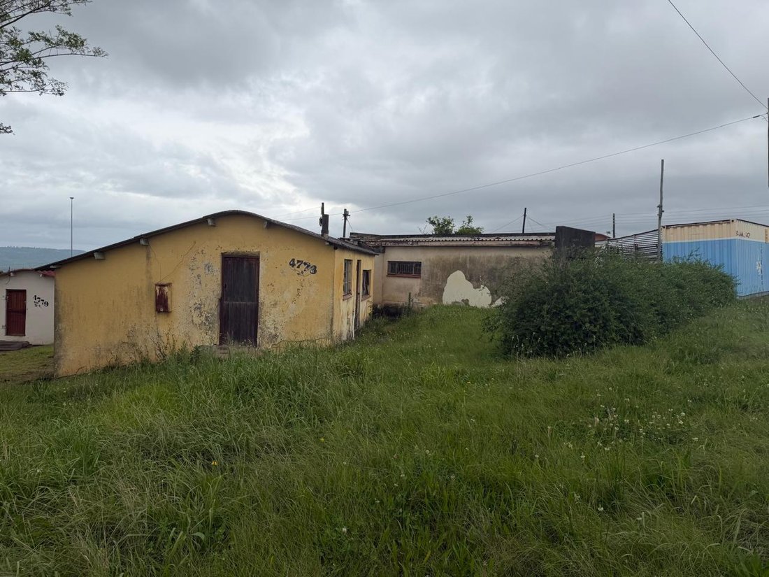 House in Mdantsane, Eastern Cape, South Africa 4 - 19174028