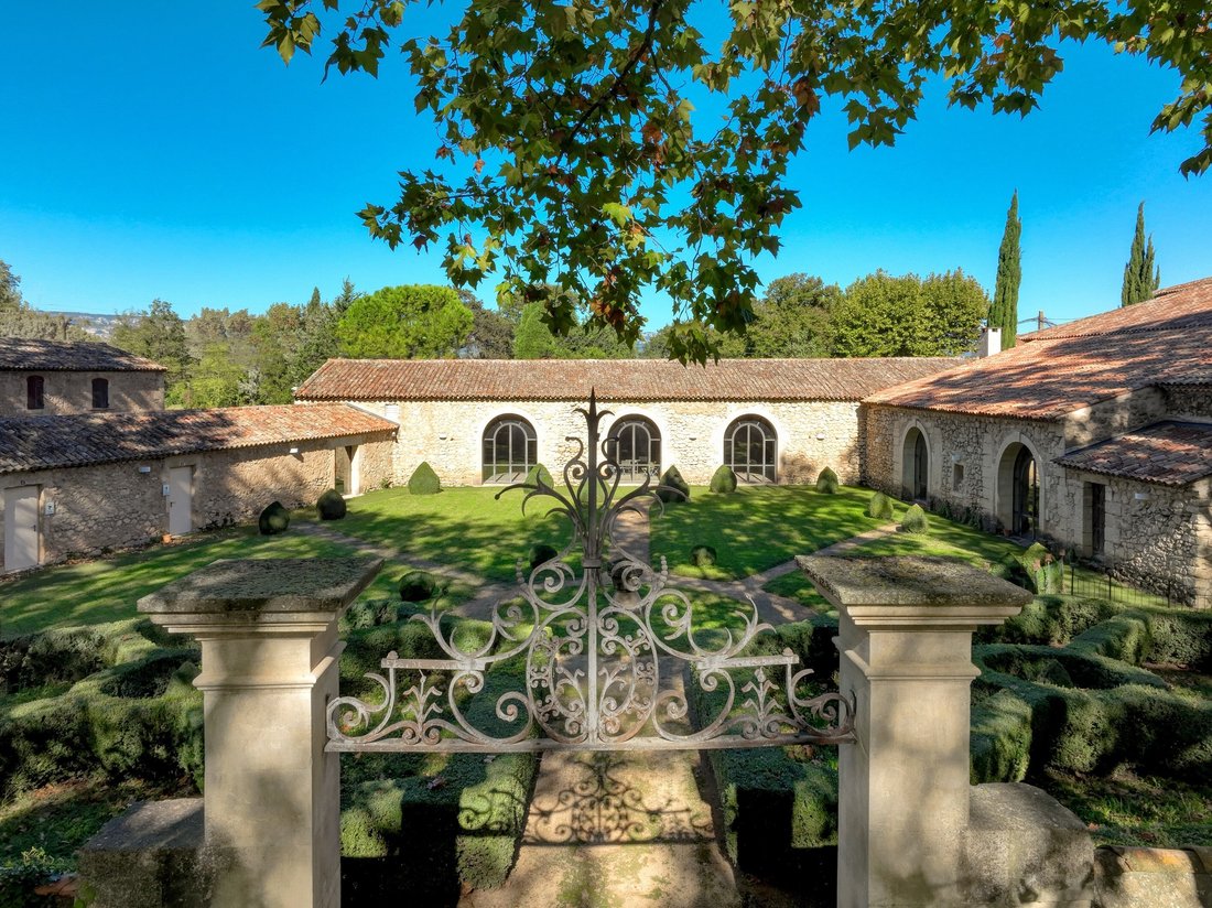 House in Le Tholonet, Provence-Alpes-Côte d'Azur, France 1 - 19173043