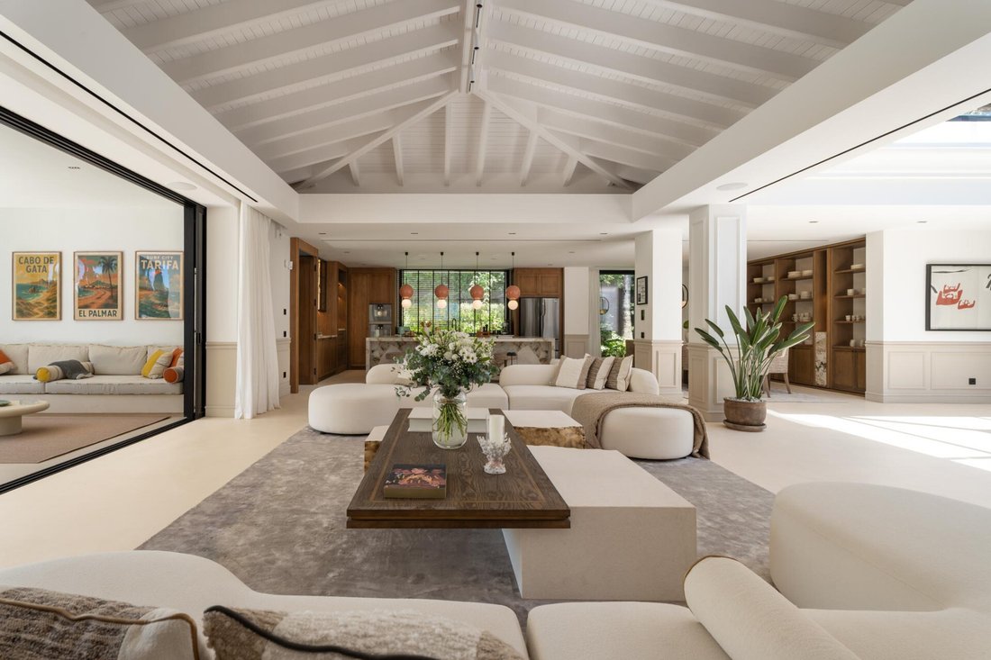 Villa in Nueva Andalucia, Marbella, Spain 4 - 19176793