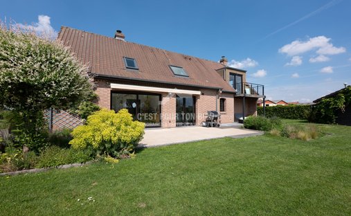 Casa a Deûlémont, Alta Francia, Francia 1
