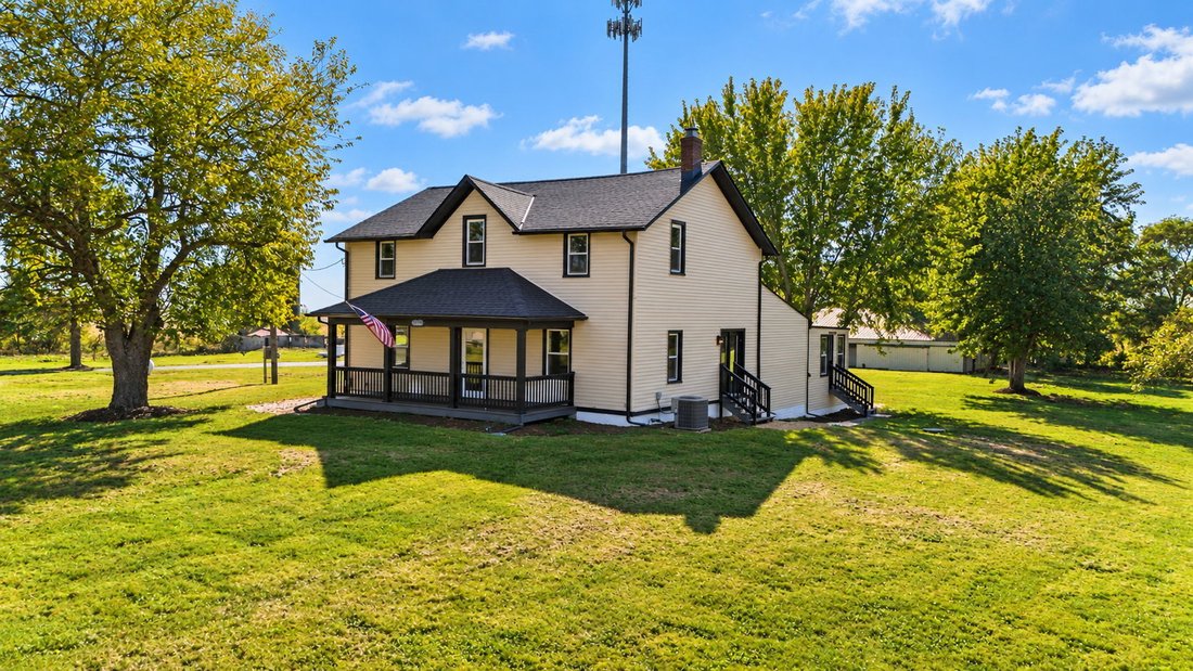 House in Oswego, Illinois, United States 1 - 19178075
