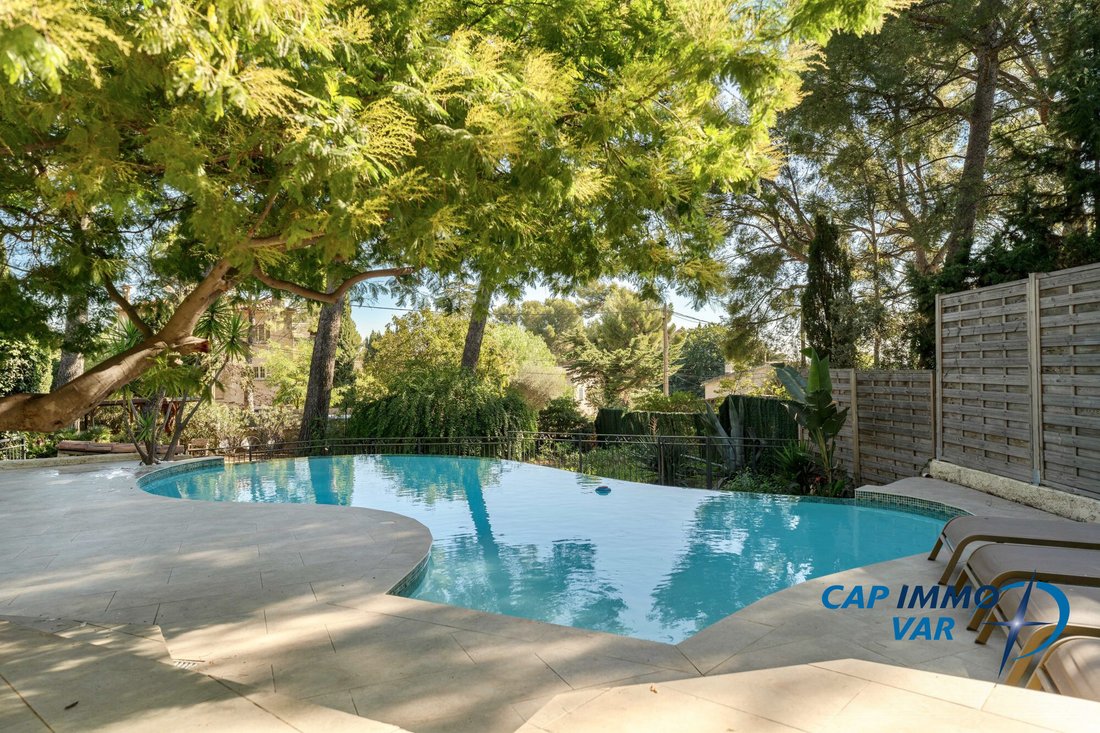 Villa à La Ciotat, Provence-Alpes-Côte d'Azur, France 1 - 19149739