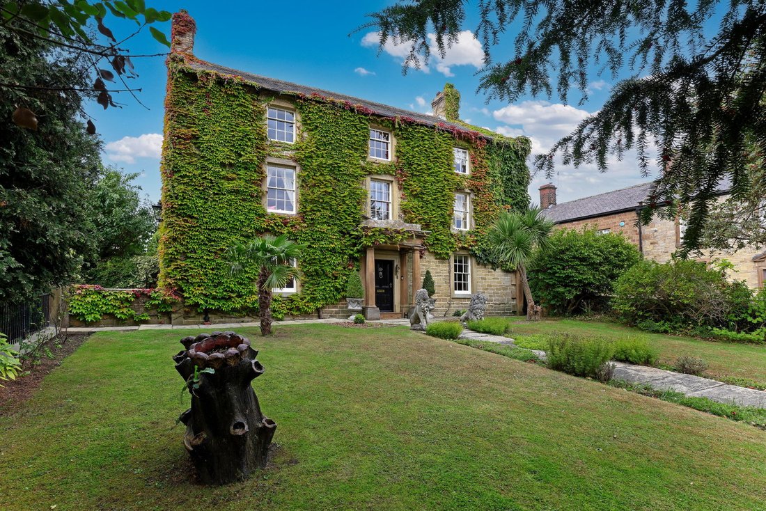 House in Derbyshire, England 4 - 19175014