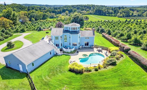 House in Groton, Massachusetts, United States 1