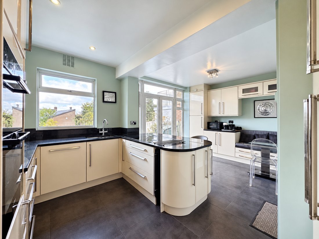 Haus in Edgware, London Borough of Barnet, England 4 - 19130786