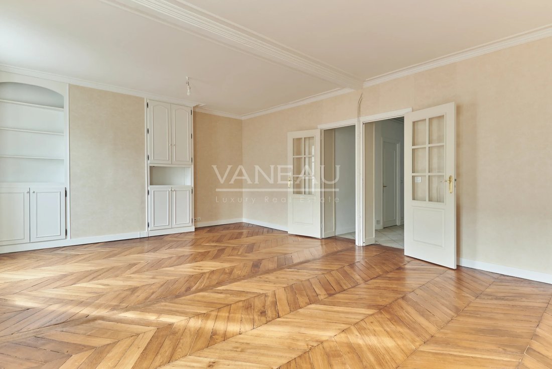 Wohnung in Cambronne-Garibaldi, Paris 15e Arrondissement, Paris 4 - 19170071