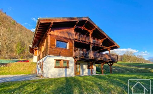 Chalet a Taninges, Auvergne-Rodano-Alpi, Francia 1