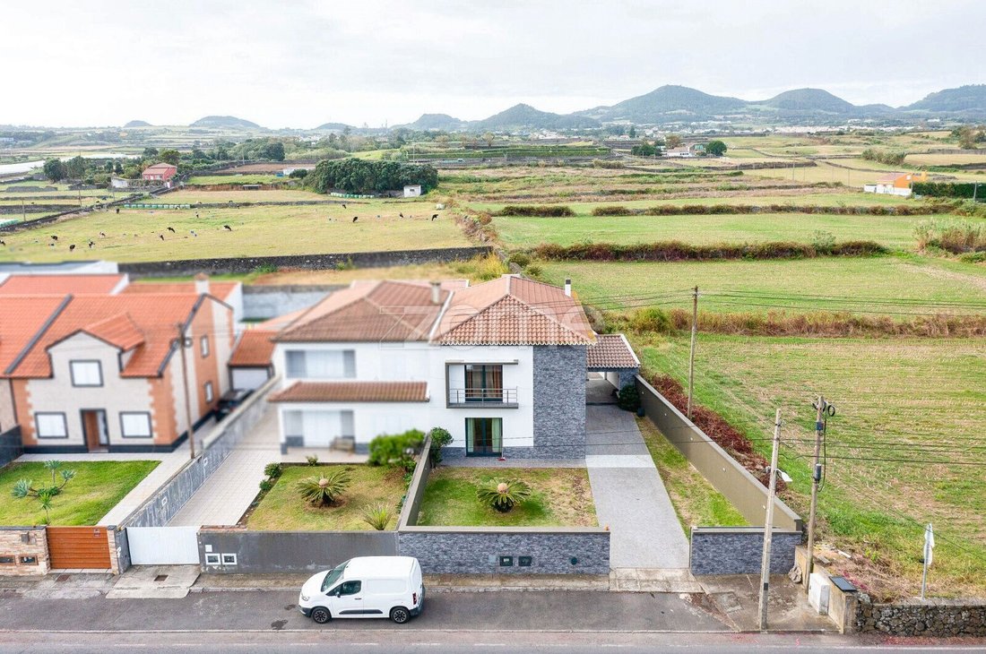 Haus in Calhetas, Azoren, Portugal 3 - 19178427
