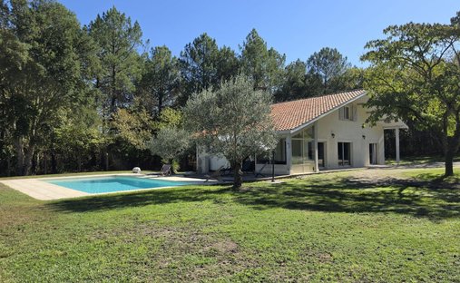 Villa in Le Pian-Médoc, Neu-Aquitanien, Frankreich 1