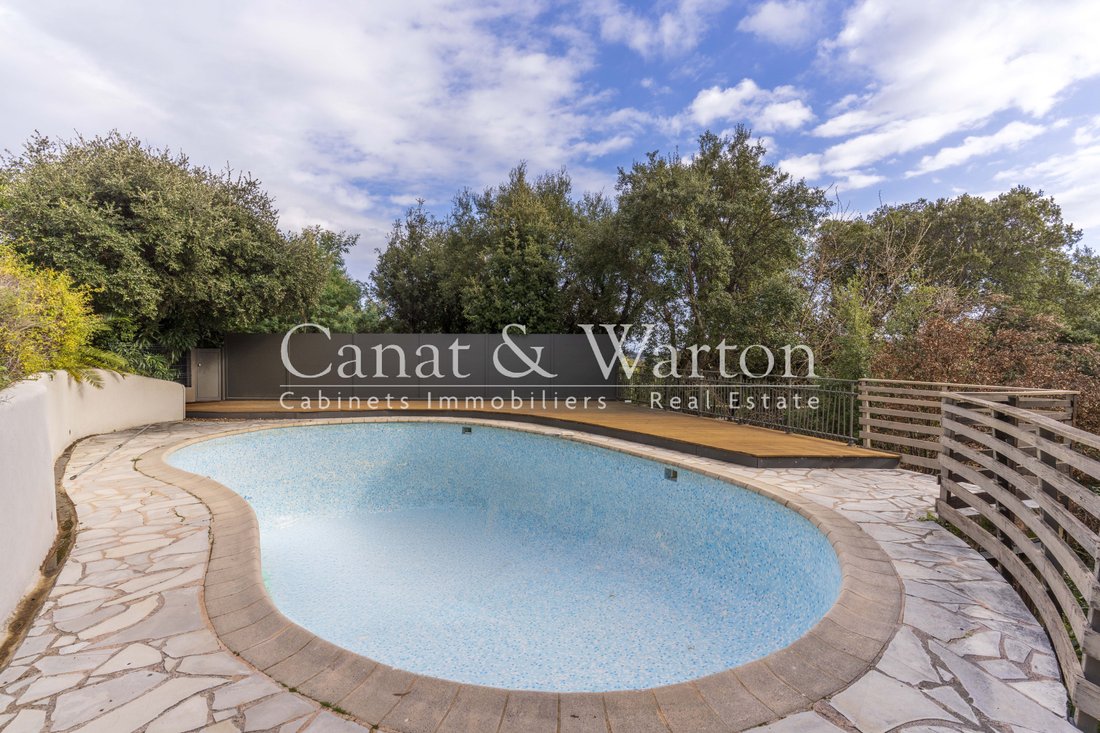 Villa à La Croix-Valmer, Provence-Alpes-Côte d'Azur, France 2 - 17447279