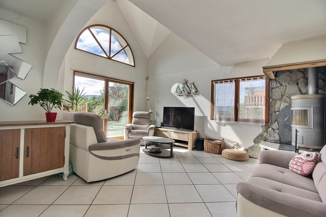 Villa in Les Deserts, Auvergne-Rhône-Alpes, France 5 - 19173515