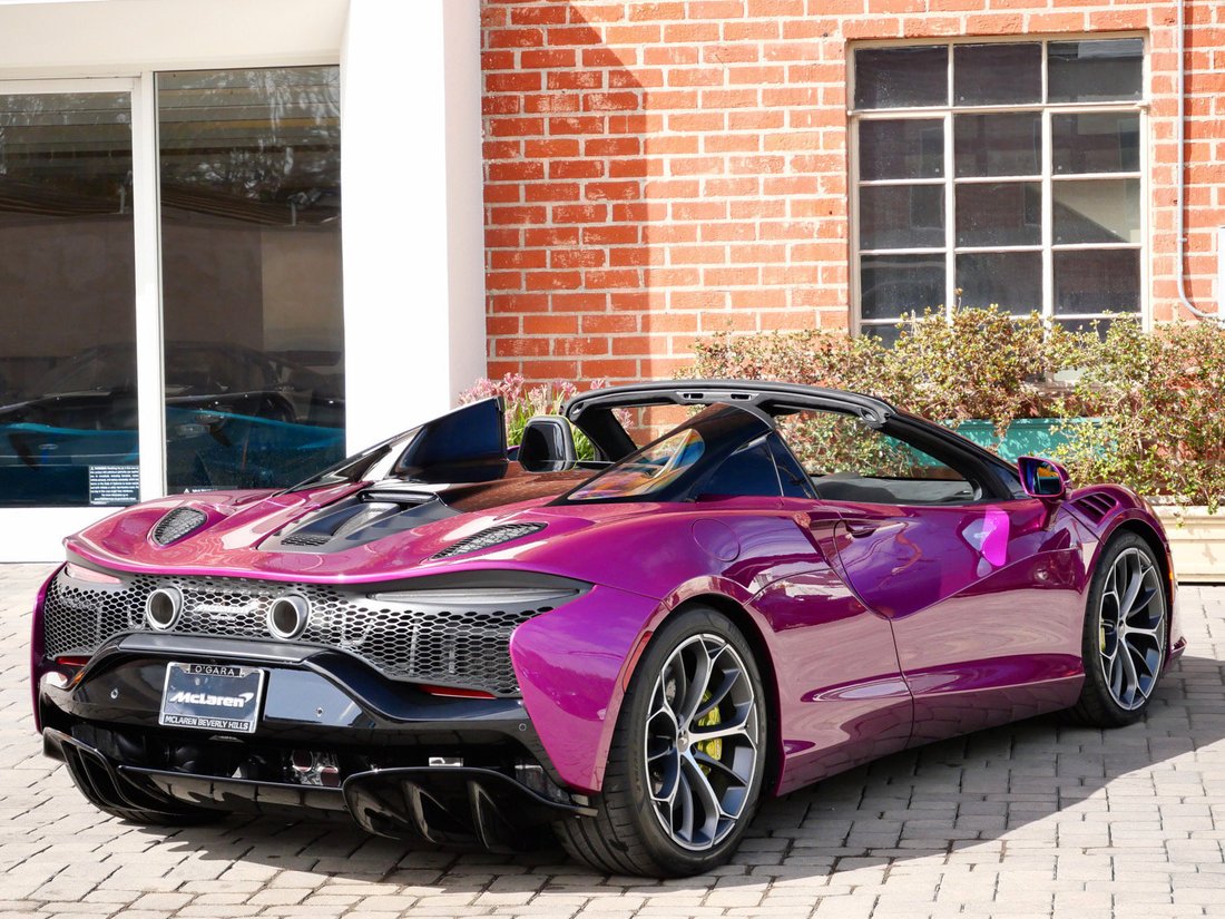 Cabriolet in Beverly Hills, CA, United States 4 - 19175323