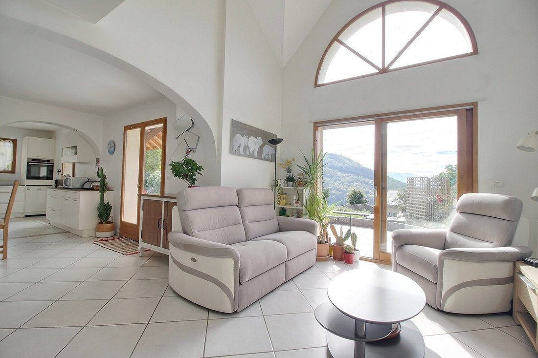 Villa in Les Deserts, Auvergne-Rhône-Alpes, France 4 - 19173515