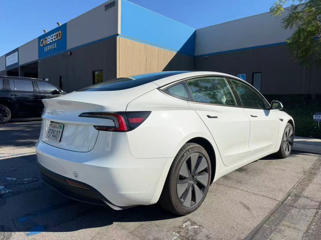 Sedan in Costa Mesa, CA, United States 2 - 19180630
