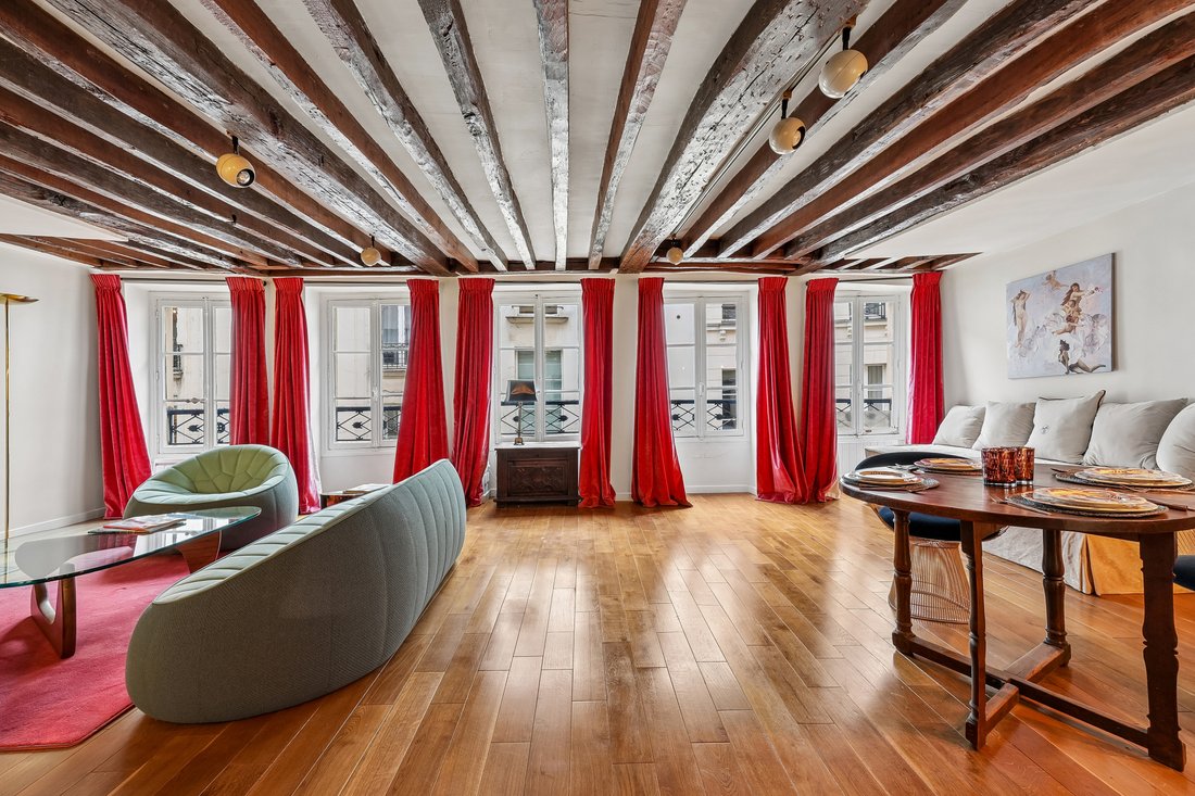 Apartment in Sainte Avoie, Paris 3e Arrondissement, Paris 2 - 19170342