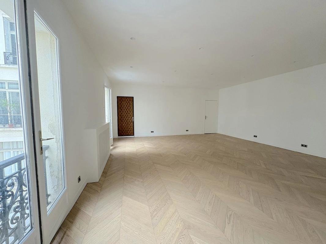Wohnung in Triangle d'Or, Paris 8e Arrondissement, Paris 3 - 19170050