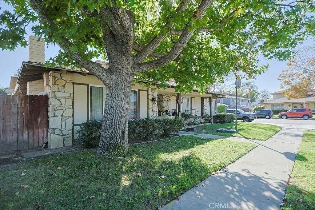 Santa Ana, California, United States 4 - 19174930