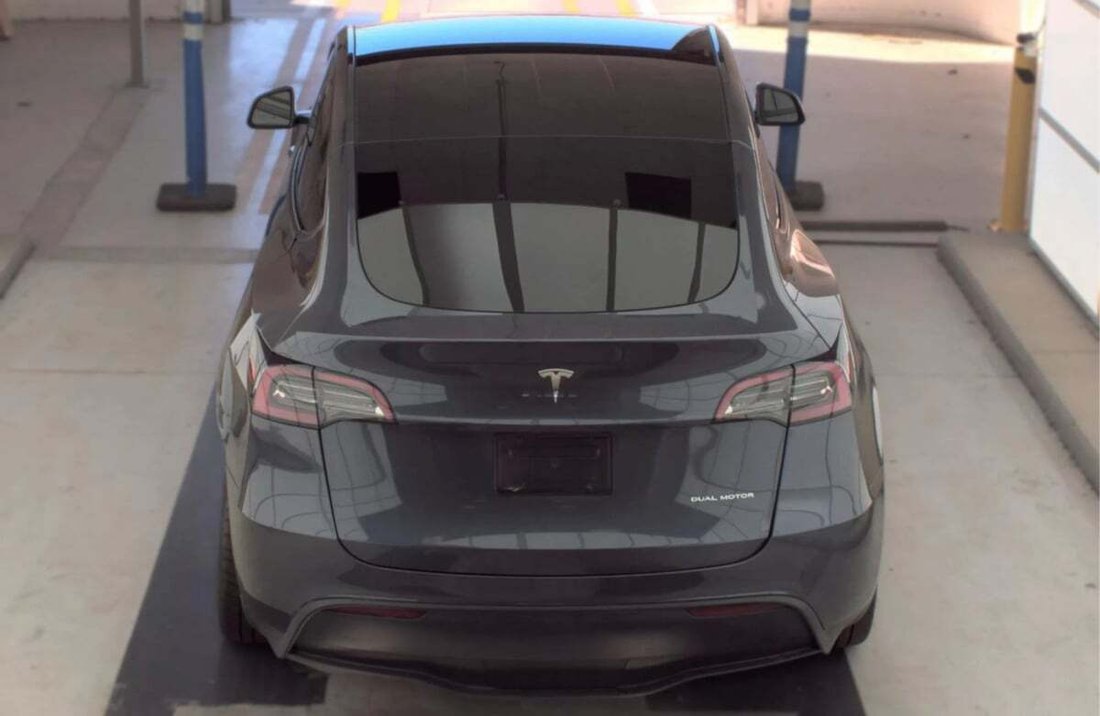 Suv in Newport Beach, CA, United States 4 - 19177132