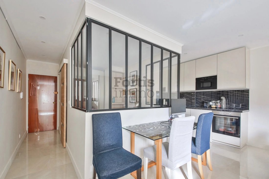 Apartment in Auteuil Nord, Paris 16e Arrondissement, Paris 3 - 19169756
