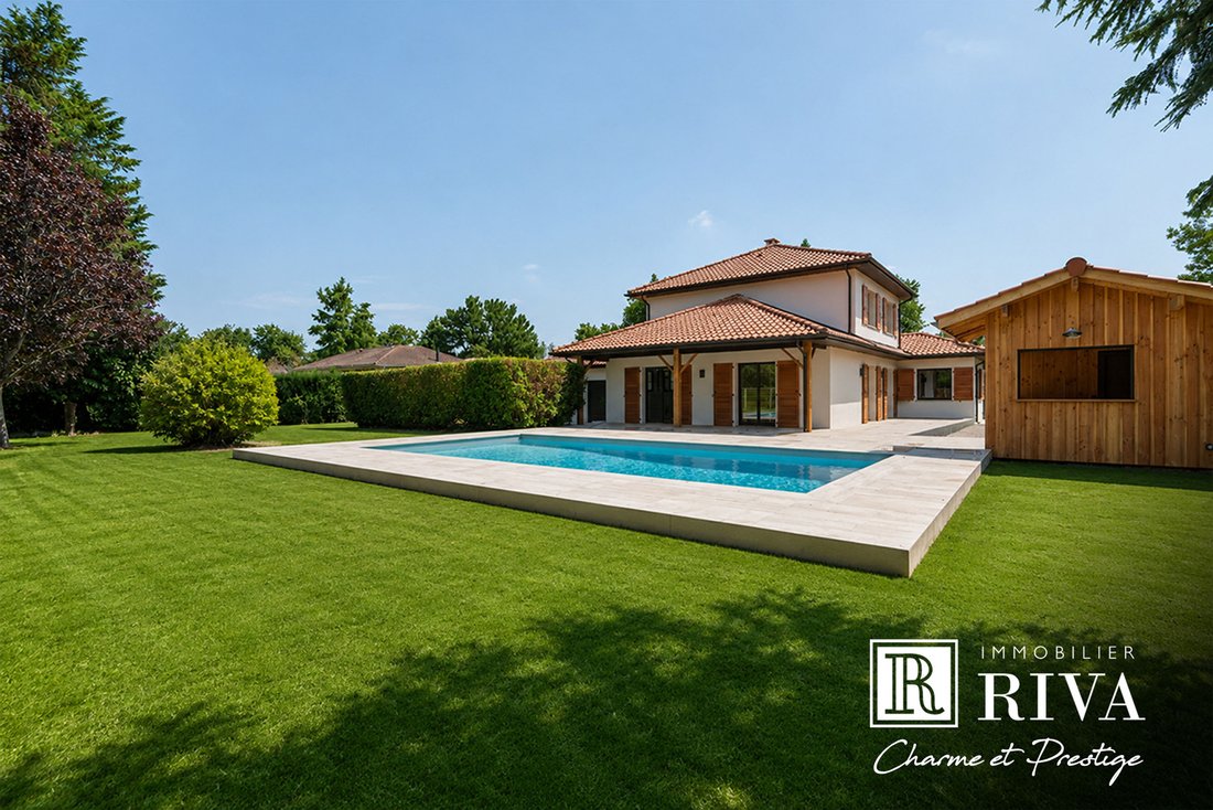 Casa a Carignan-de-Bordeaux, Nuova Aquitania, Francia 1 - 19170259