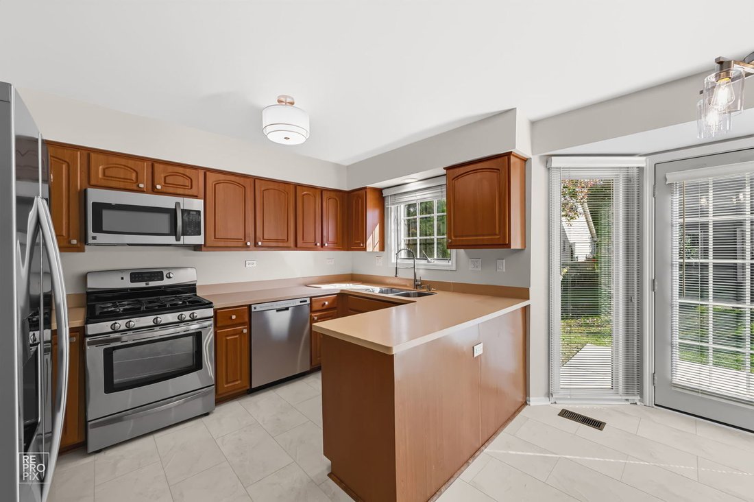 Townhouse in Bolingbrook, Illinois, United States 5 - 19172357