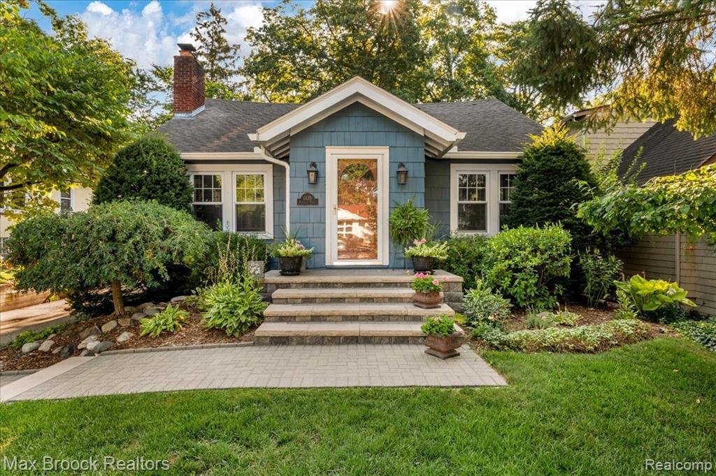 House in Sylvan Lake, Michigan, United States 1 - 19172471