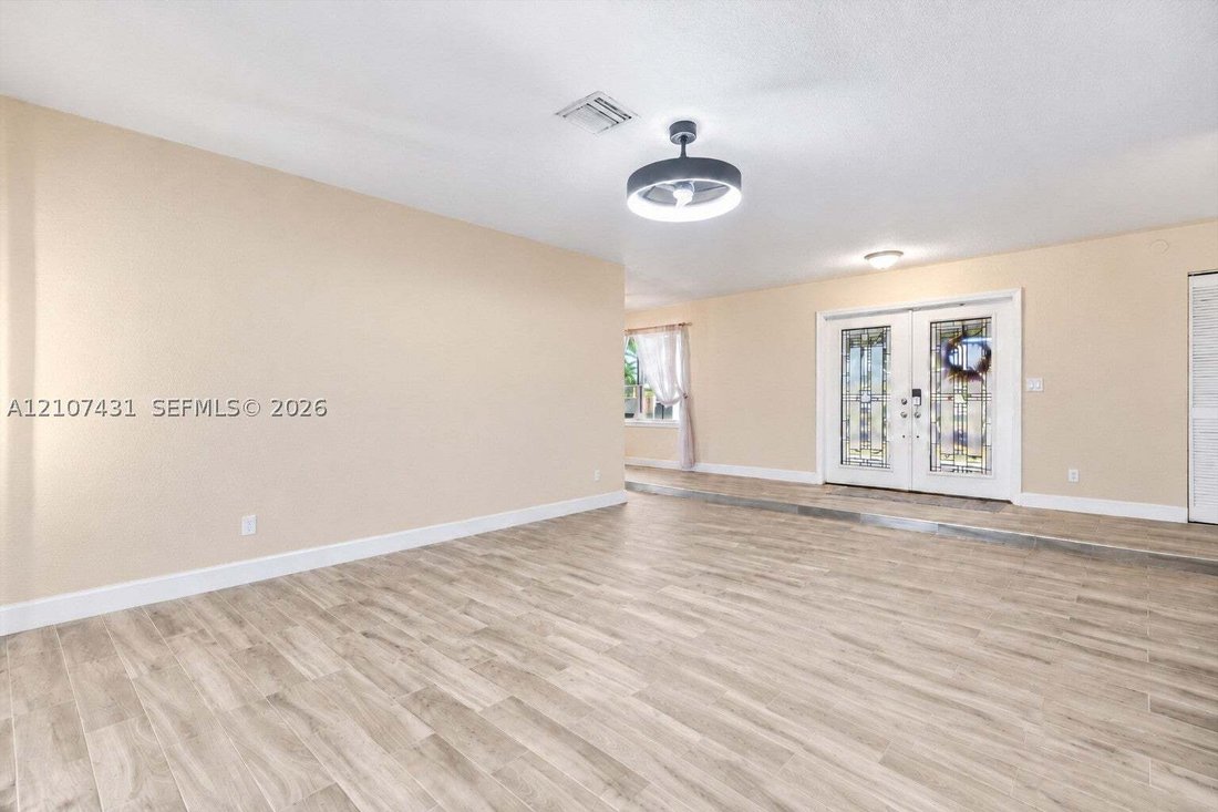 Casa a Pembroke Pines, Florida, Stati Uniti 4 - 19171707