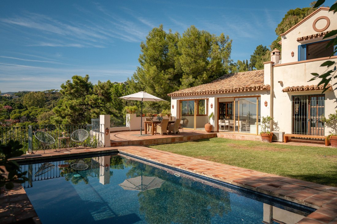Villa in La Quinta, Benahavis, Andalusia 1 - 19151238