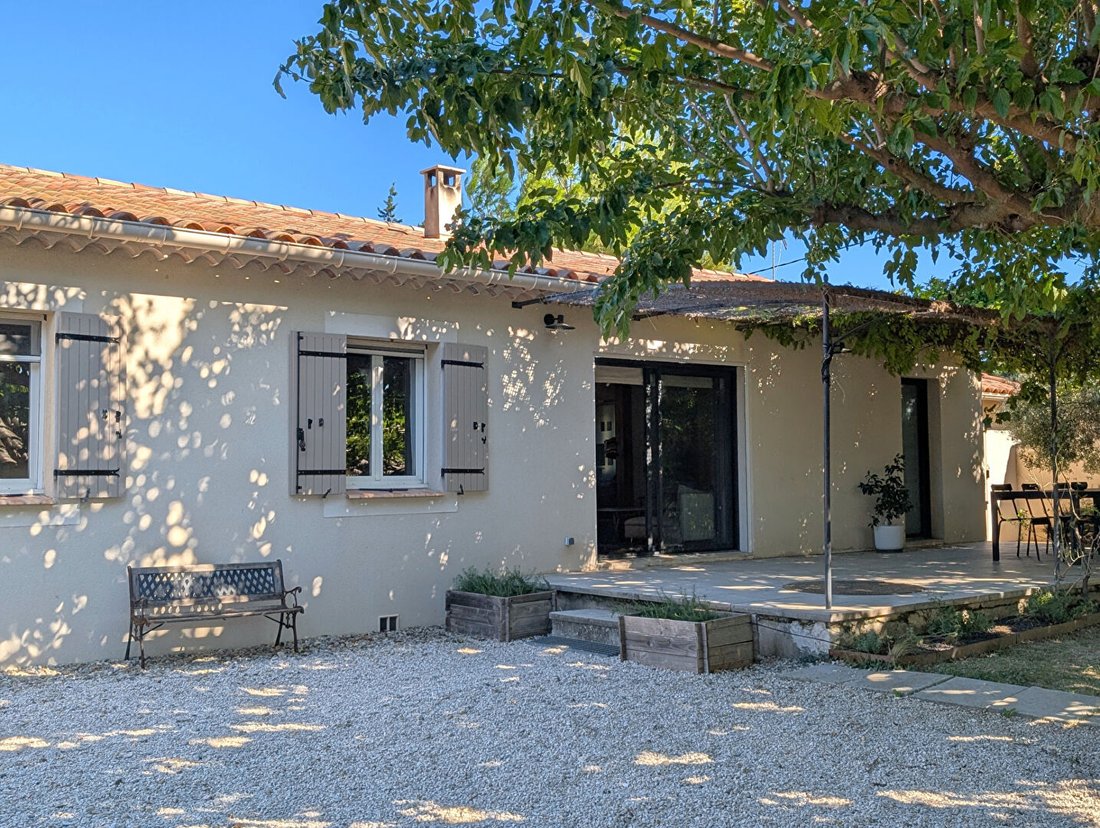 Villa in Graveson, Provence-Alpes-Côte d'Azur, France 2 - 19175987